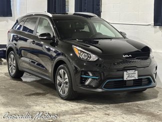 Used 2022 Kia Niro EX Premium w/ Cold Weather Package image 1
