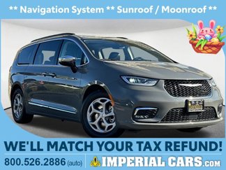 Used 2023 Chrysler Pacifica Limited image 1