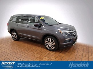 Used 2018 Honda Pilot Touring image 1