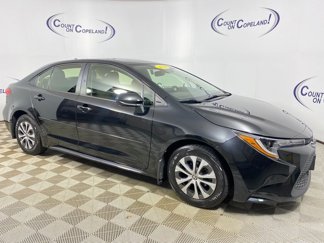 Certified 2022 Toyota Corolla LE image 1