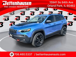 Used 2019 Jeep Cherokee Trailhawk image 1