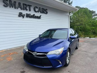 Used 2015 Toyota Camry SE image 1
