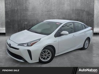 Used 2022 Toyota Prius L Eco image 1