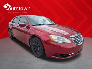 Used 2014 Chrysler 200 LX image 1