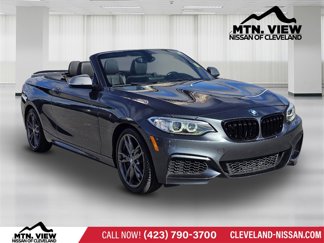 Used 2016 BMW M235i Convertible image 1