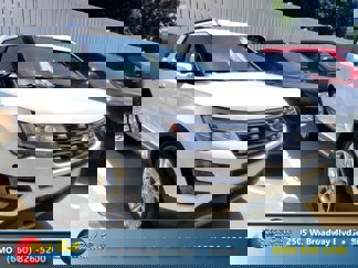 Used 2017 Ford Explorer Limited image 1