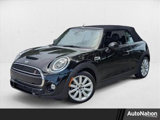 Used 2019 MINI Cooper S image 1