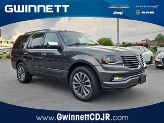 Used 2016 Lincoln Navigator Select image 1
