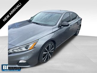 Used 2022 Nissan Altima 2.5 SR image 1