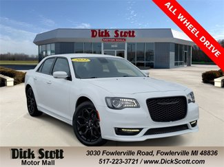 Used 2022 Chrysler 300 Touring image 1
