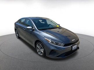 Used 2023 Kia Forte LXS image 1