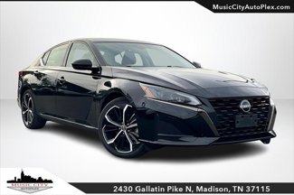 Used 2023 Nissan Altima 2.5 SR image 1