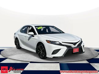 Certified 2020 Toyota Camry SE image 1