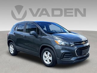 Used 2020 Chevrolet Trax LS w/ Tint and Cruise Package image 1