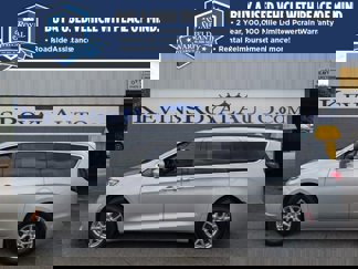Used 2022 Chrysler Pacifica Touring-L image 1