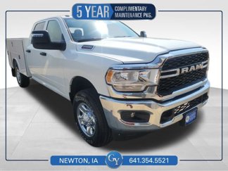 New 2024 RAM 2500 Tradesman w/ Chrome Appearance Group image 1