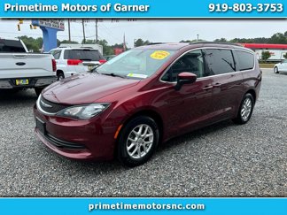 Used 2020 Chrysler Voyager Lxi image 1
