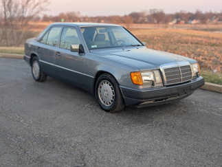 Used 1991 Mercedes-Benz 300 E 3.0 image 1