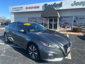 Used 2021 Nissan Altima 2.5 SV image 1