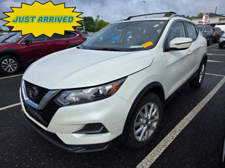 Used 2020 Nissan Rogue Sport SV image 1