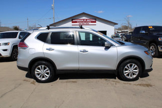 Used 2015 Nissan Rogue SV w/ SV Moonroof Package image 1