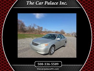 Used 2004 Toyota Camry XLE image 1