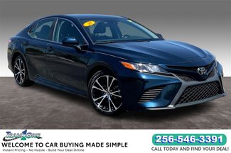 Used 2020 Toyota Camry SE image 1