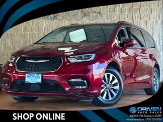 Used 2021 Chrysler Pacifica Touring-L image 1