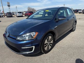 Used 2016 Volkswagen e-Golf SE image 1