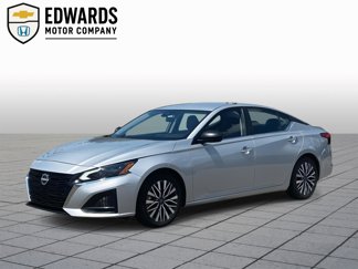 Used 2024 Nissan Altima 2.5 SV image 1