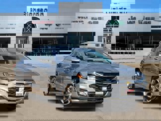 Used 2023 Chevrolet Malibu LT image 1