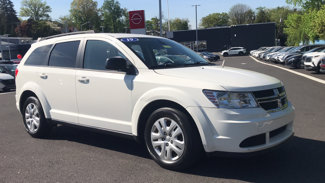 Used 2019 Dodge Journey SE image 1