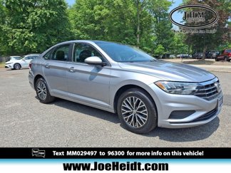Used 2021 Volkswagen Jetta SE w/ SE Cold Weather Package image 1