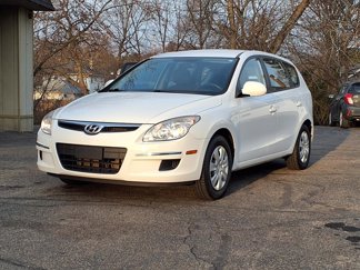 Used 2011 Hyundai Elantra GLS image 1