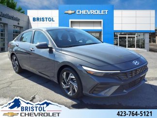 Used 2024 Hyundai Elantra SEL w/ Convenience Package image 1