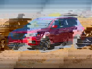 Used 2019 Nissan Pathfinder SL image 1