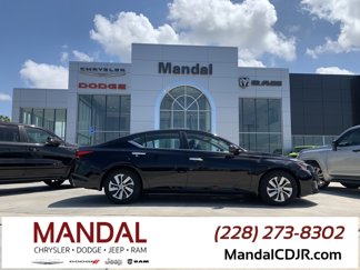 Used 2023 Nissan Altima 2.5 S image 1