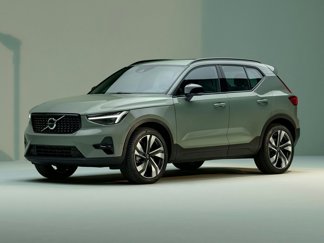 Used 2024 Volvo XC40 B5 Plus w/ Protection Package Premier image 1