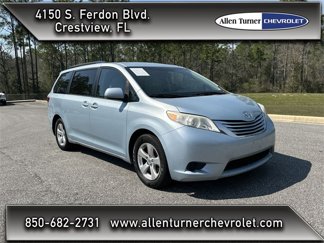 Used 2016 Toyota Sienna LE image 1