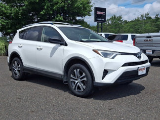Used 2016 Toyota RAV4 LE image 1