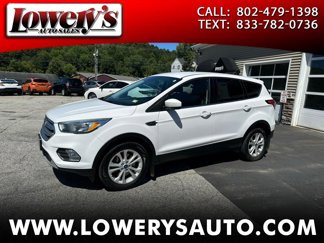 Used 2017 Ford Escape SE w/ SE Cold Weather Package image 1