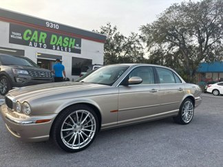 Used 2004 Jaguar XJ8 image 1