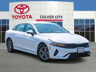 Used 2022 Kia K5 LX image 1