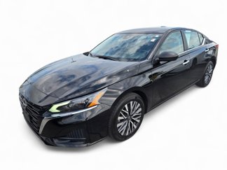 Used 2024 Nissan Altima 2.5 SV image 1