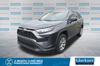Used 2021 Toyota RAV4 LE image 1