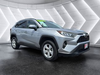 Used 2021 Toyota RAV4 XLE image 1