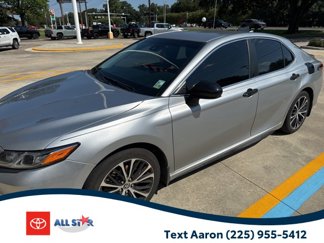 Certified 2020 Toyota Camry SE image 1