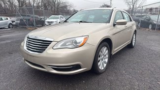 Used 2014 Chrysler 200 Touring image 1