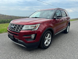 Used 2016 Ford Explorer XLT image 1