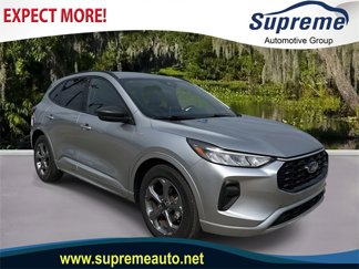 Used 2024 Ford Escape ST-Line w/ Cold Weather Package image 1